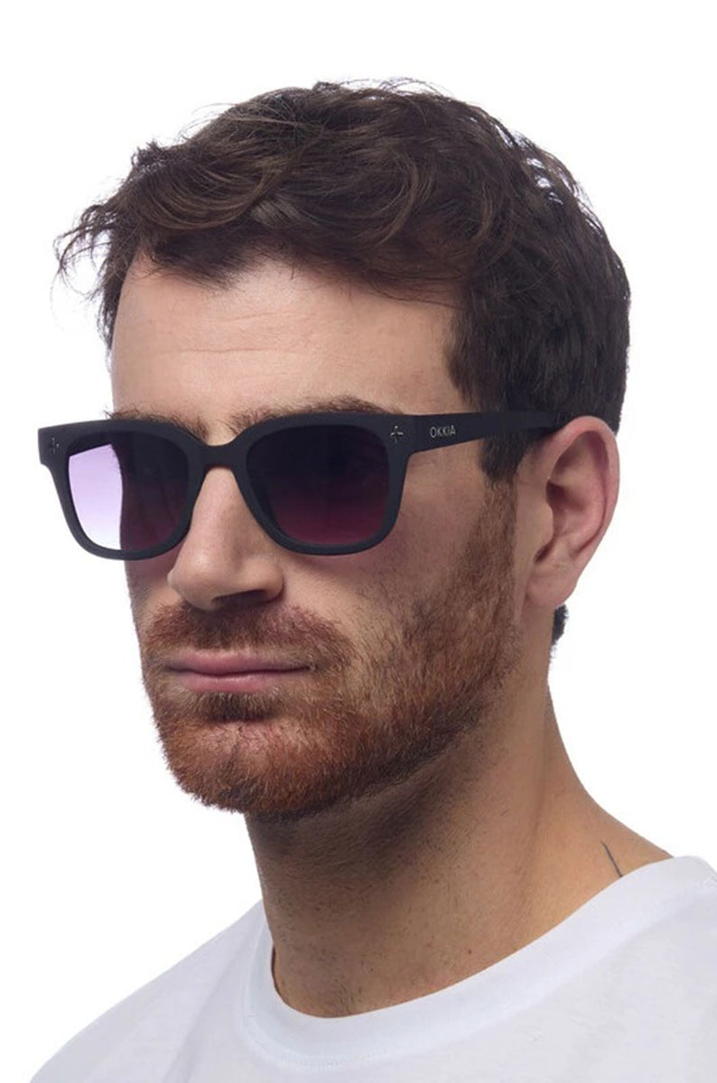 Okkia Giovanni Sunglasses - Black and Grey