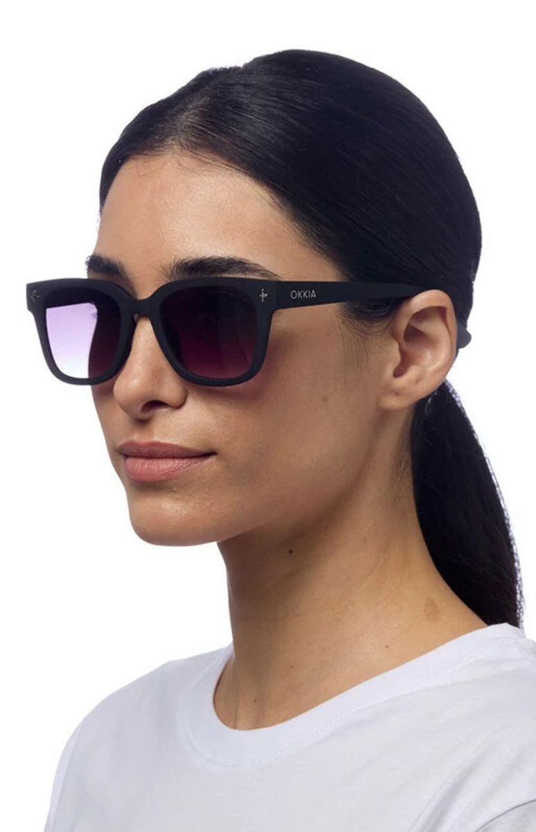 Okkia Giovanni Sunglasses - Black and Grey
