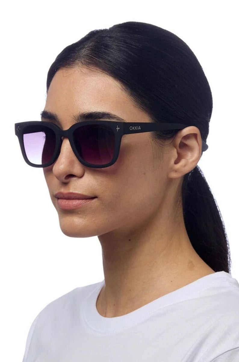 Okkia Giovanni Sunglasses - Black and Grey