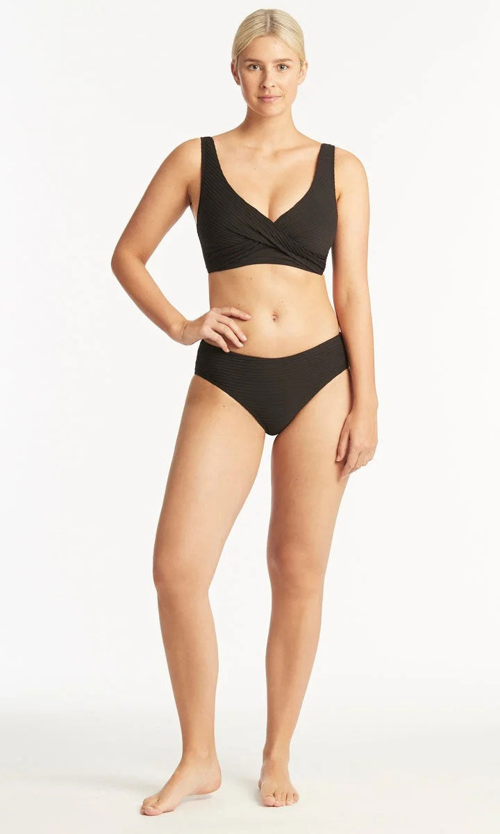 Sea Level SL3467SP Spinnaker Cross Front Multifit Bra Top - Black_1