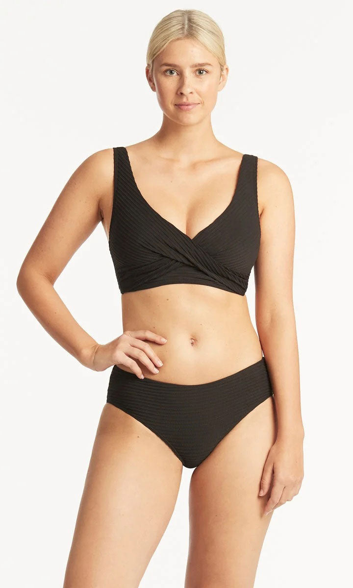 Sea Level SL3467SP Spinnaker Cross Front Multifit Bra Top - Black_3