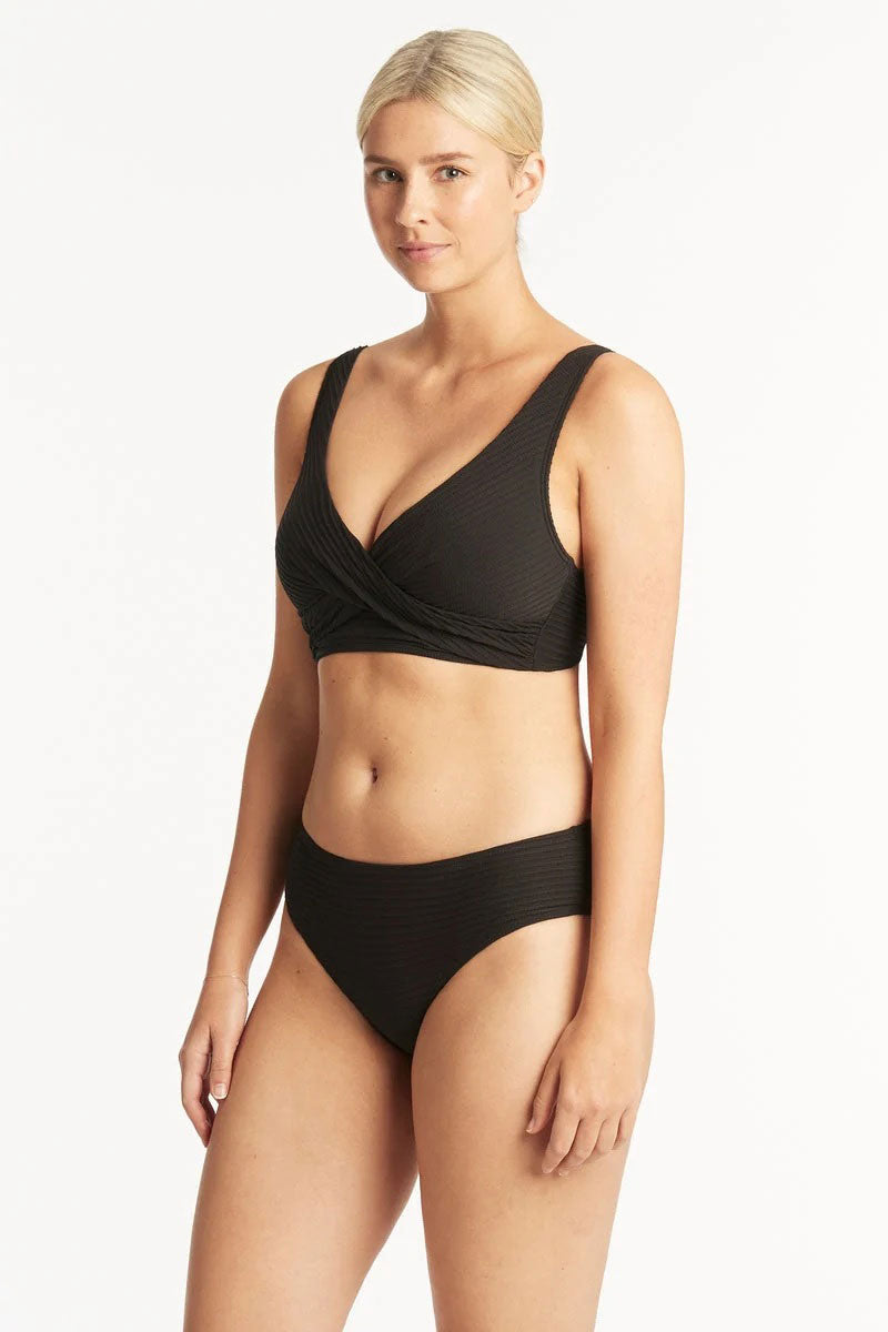 Sea Level SL3467SP Spinnaker Cross Front Multifit Bra Top - Black_4