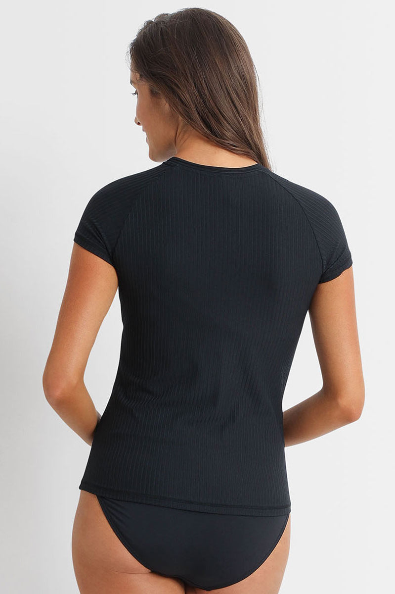 Sunseeker Reset Short Sleeve Mast Rashie - Black.
