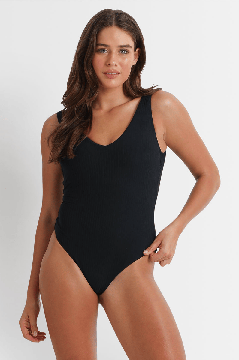 Sunseeker Reset DD/E Vee Ring Back One Piece Black.