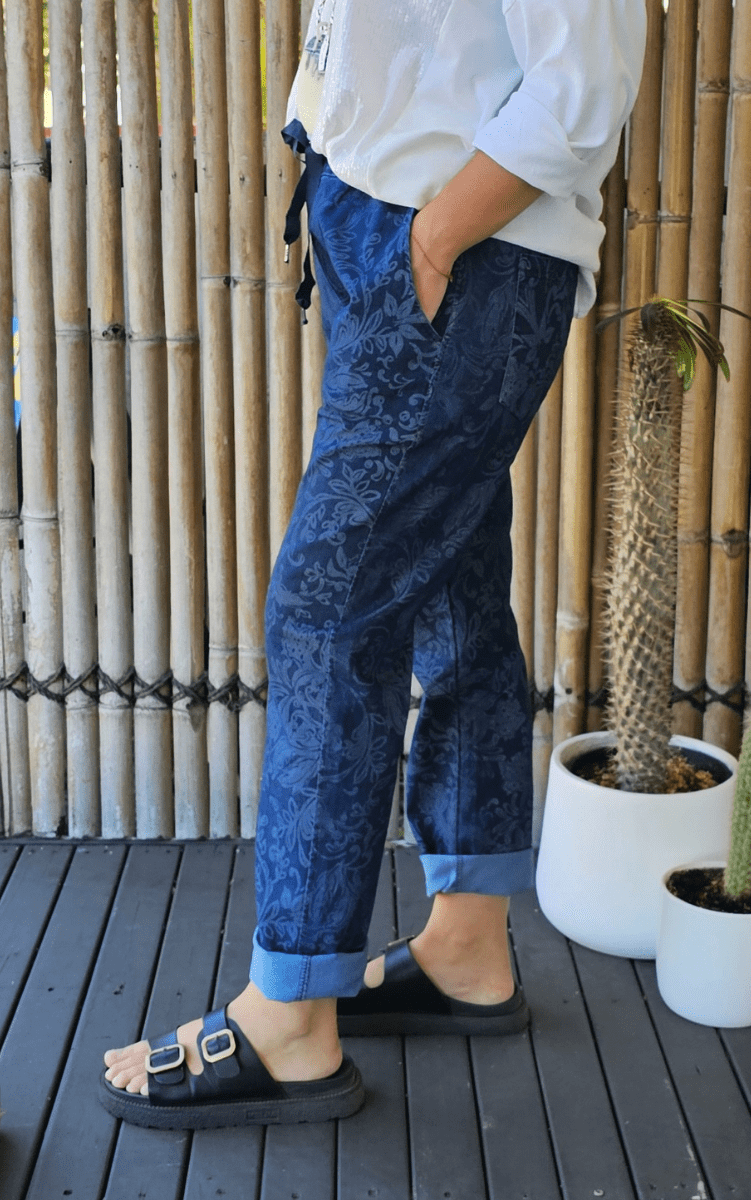 La Strada Stretch Cotton Elastane Jogger Navy.