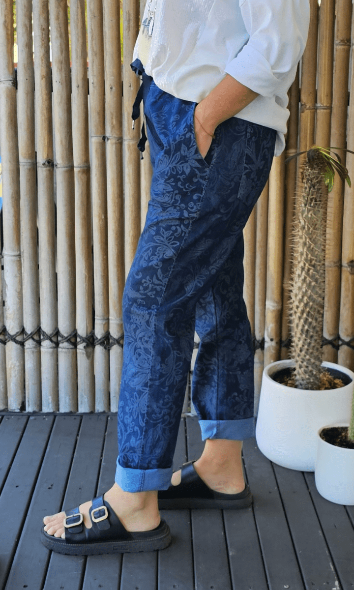 La Strada Stretch Cotton Elastane Jogger Navy.