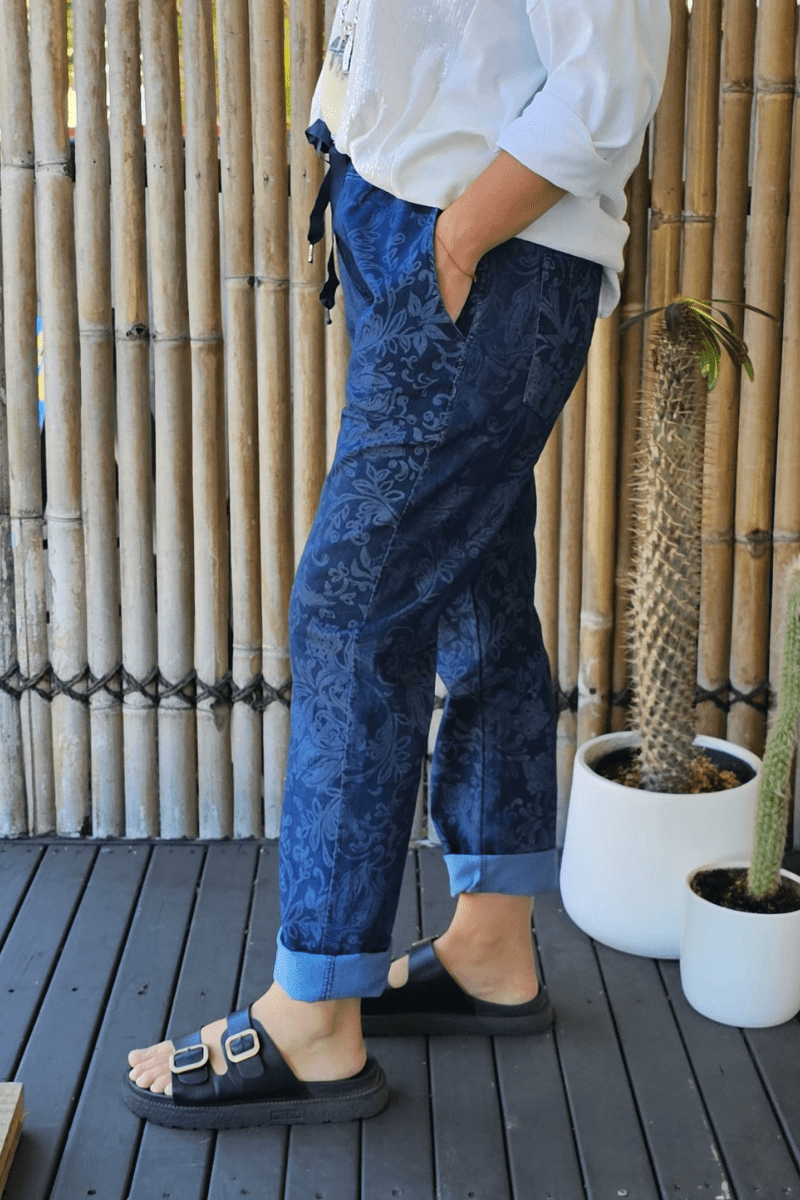 La Strada Stretch Cotton Elastane Jogger Navy.