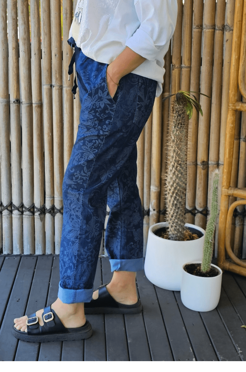 La Strada Stretch Cotton Elastane Jogger Navy.