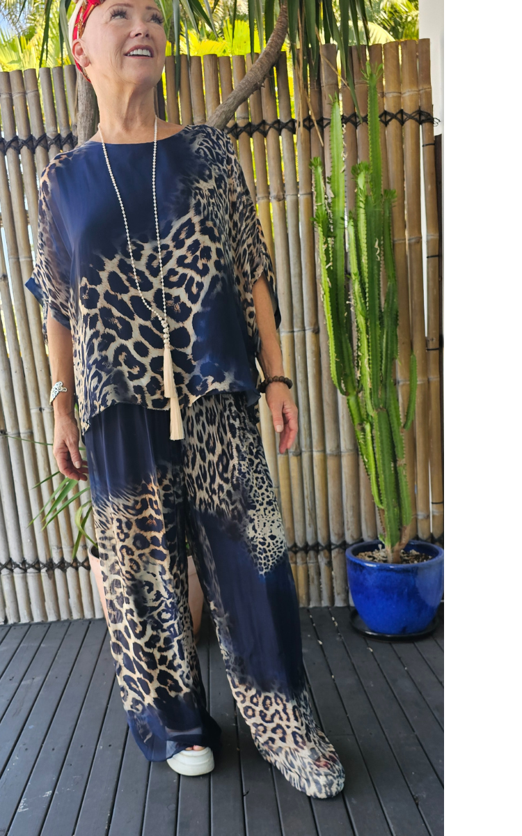 La Strada Silk Viscose Animal Navy Pant.