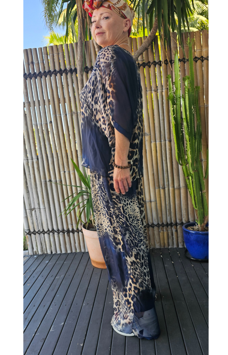 La Strada Silk Viscose Animal Navy Pant.