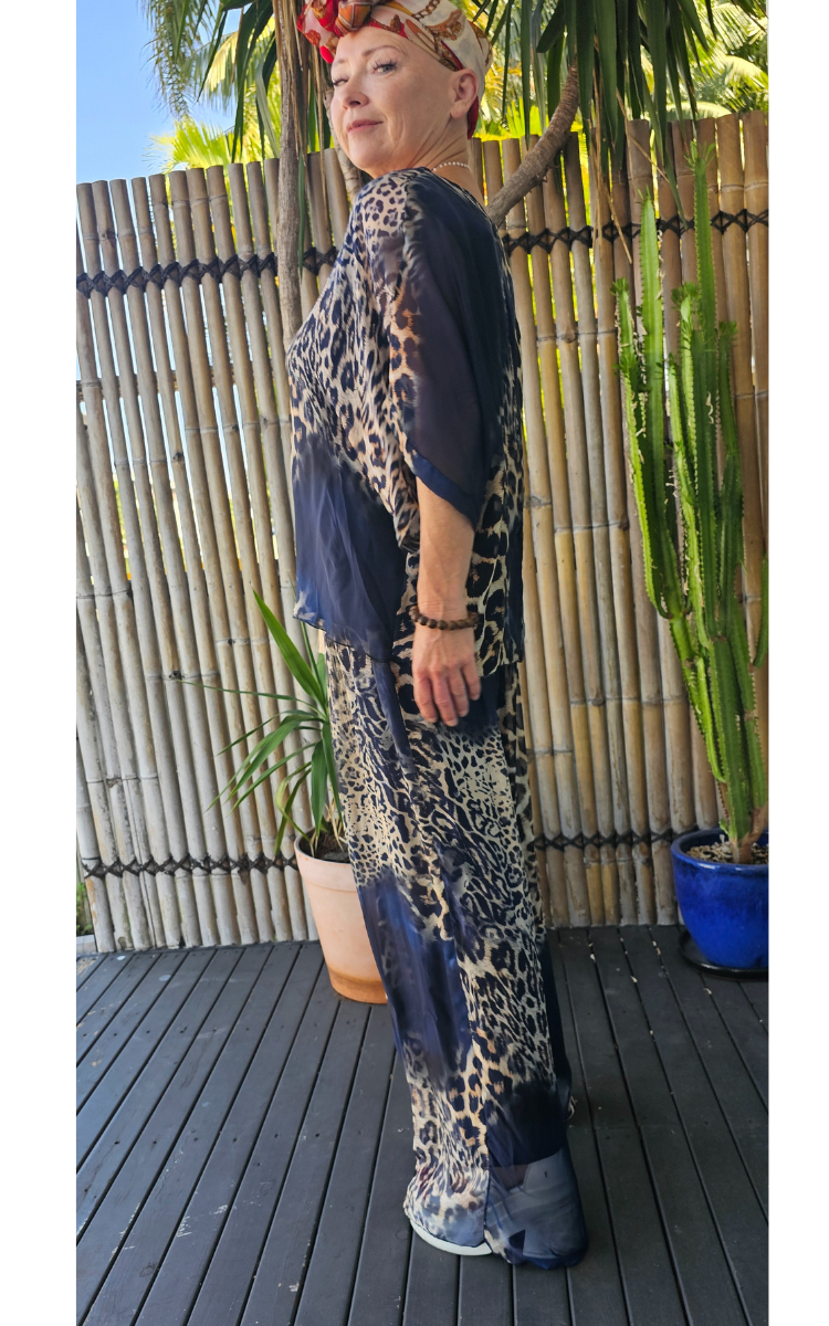 La Strada Silk Viscose Animal Navy Pant.