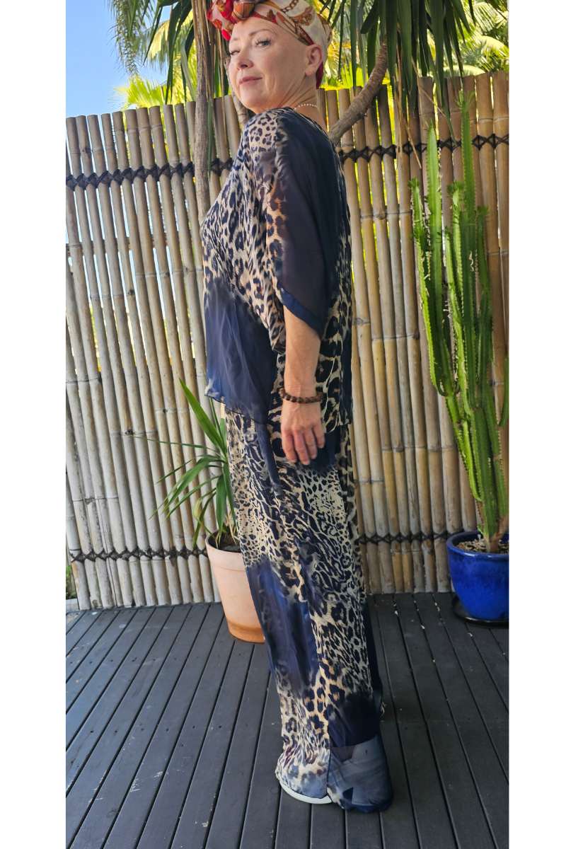 La Strada Silk Viscose Animal Navy Pant.