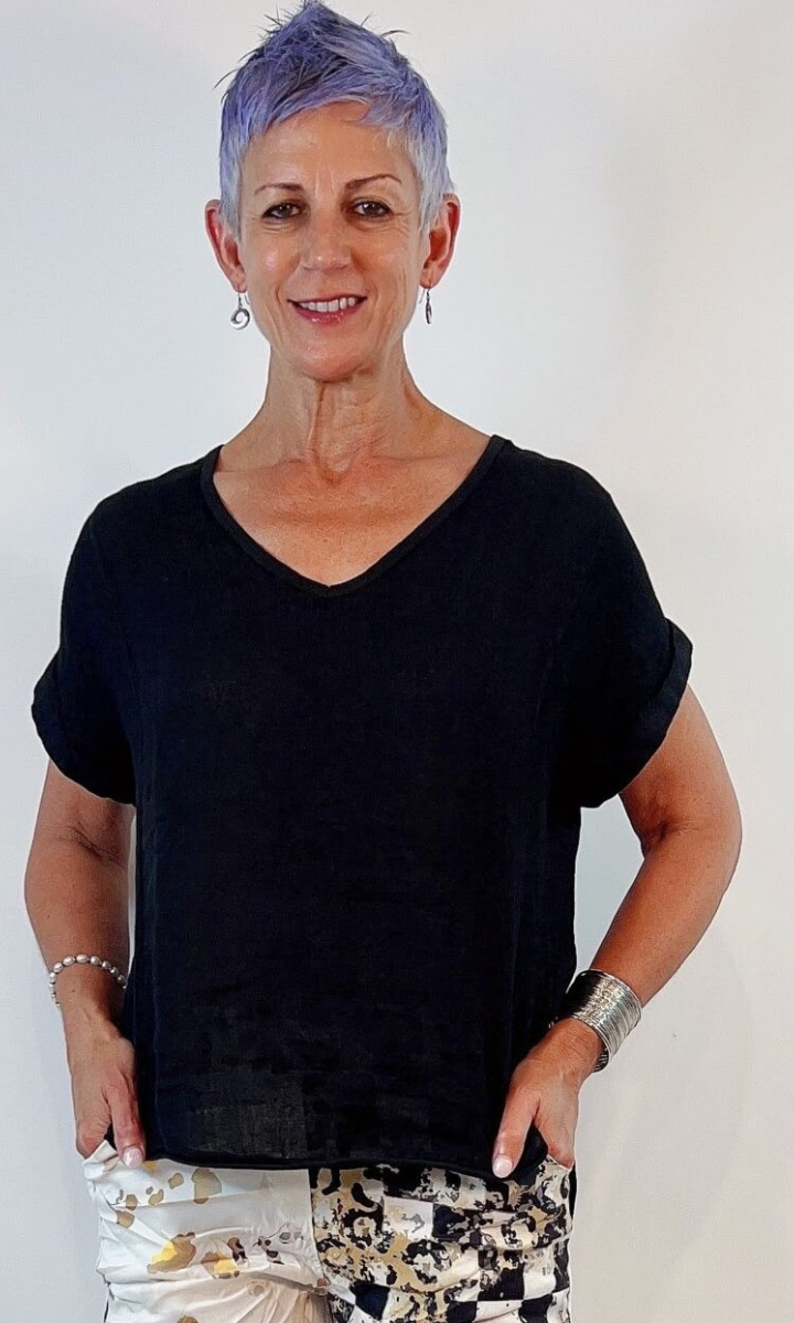 La Strada Italian Linen V Neck Shirt.