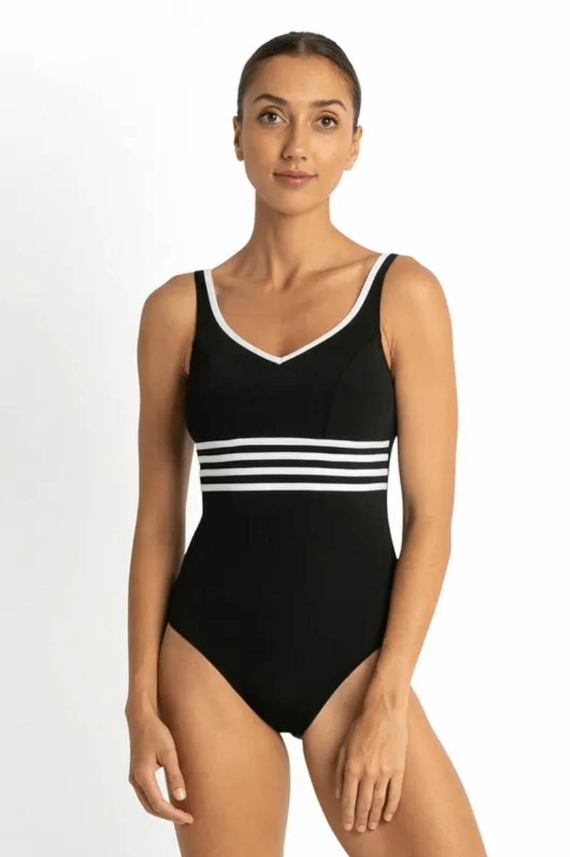 Pool Proof Scoop Tank One Piece.