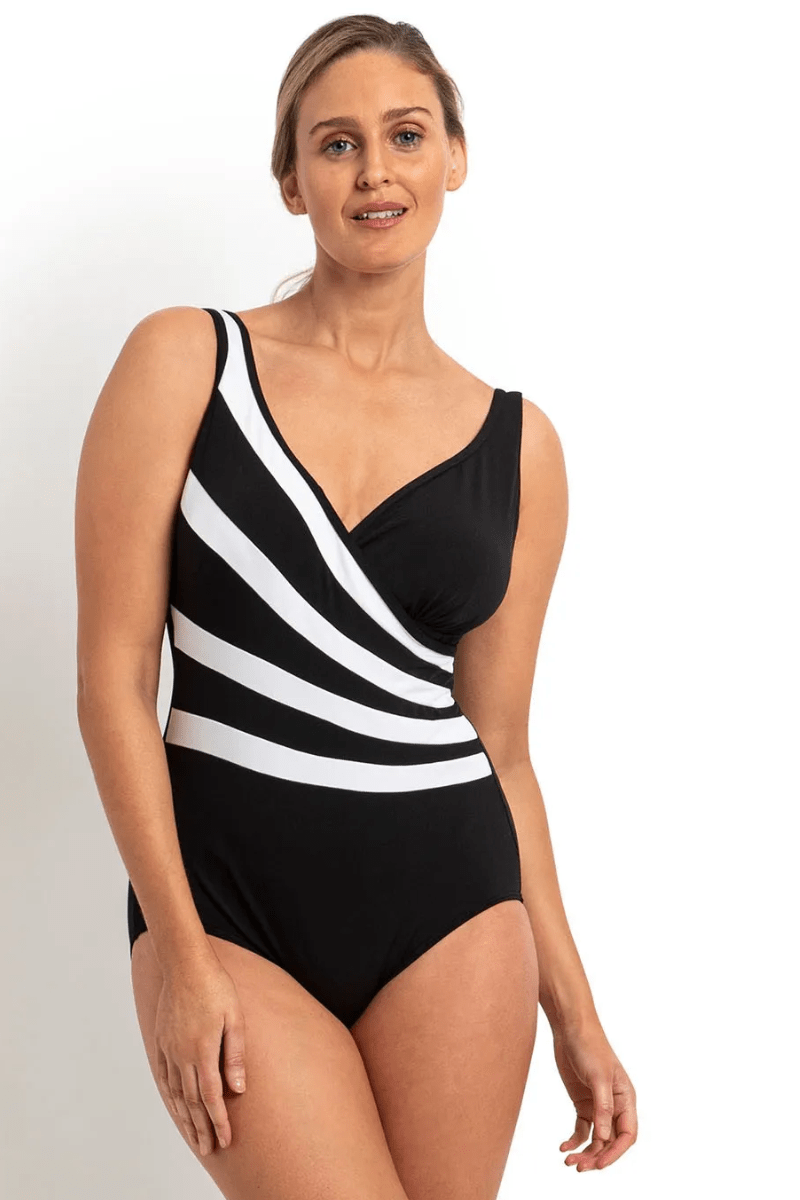 Pool Proof Vogue Fan Splice Tank One Piece - Black.