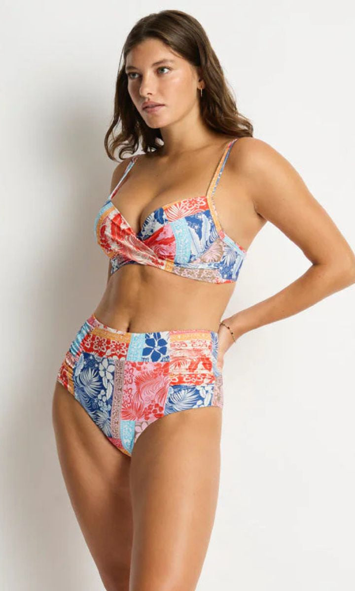 SL3073CI Coco Island Cross Front Moulded Underwire Bra
