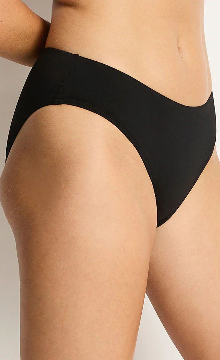 sea-level-essentials-edit-mid-bikini-pant-black-ozresort