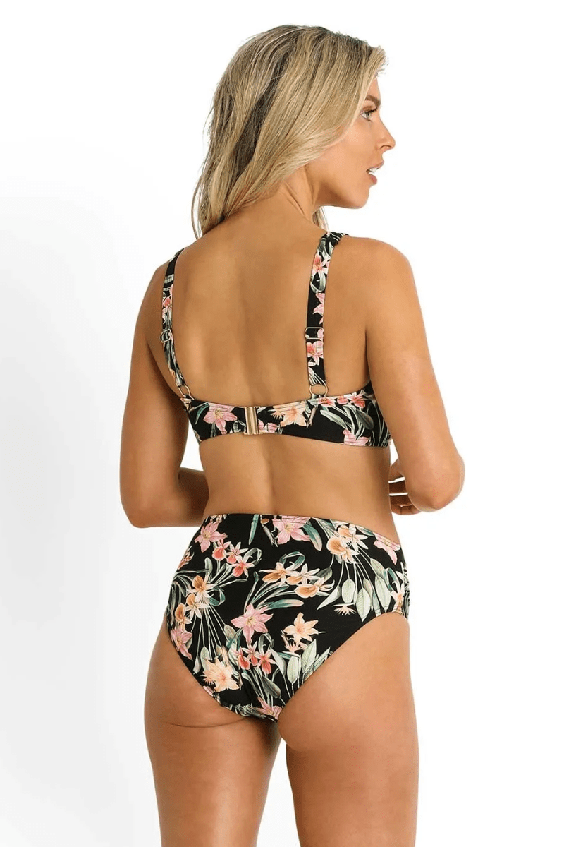 Sunseeker Camellia DD/E Twist Minimiser Bra Black.