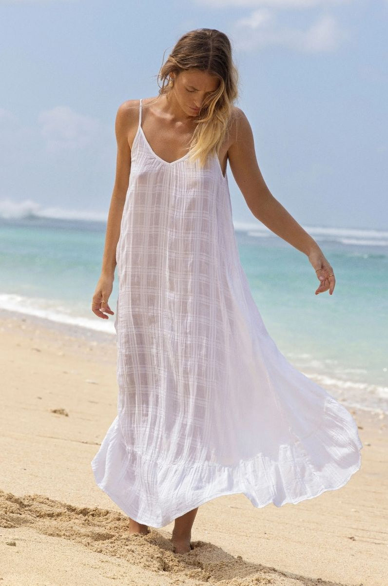 sunseeker-picnic-scoop-maxi-dress-white-ozresort
