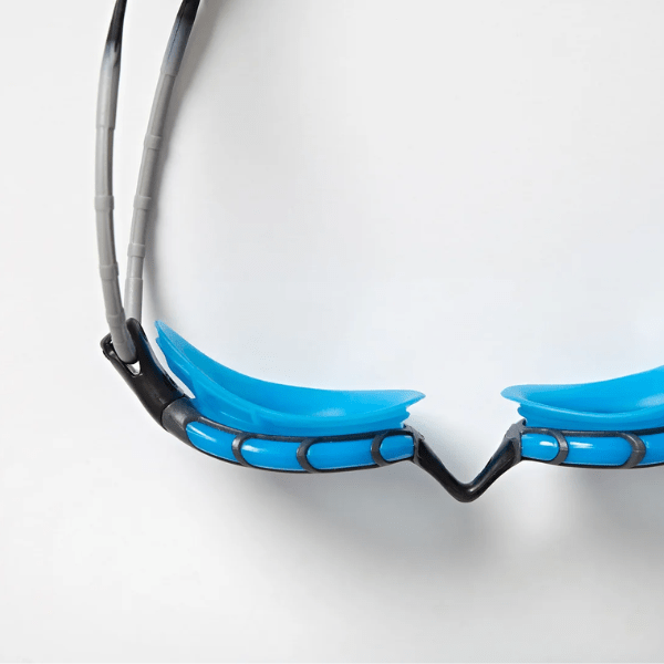 Zoggs Original Predator Flex Titanium Reactor Exclusive Cobalt.