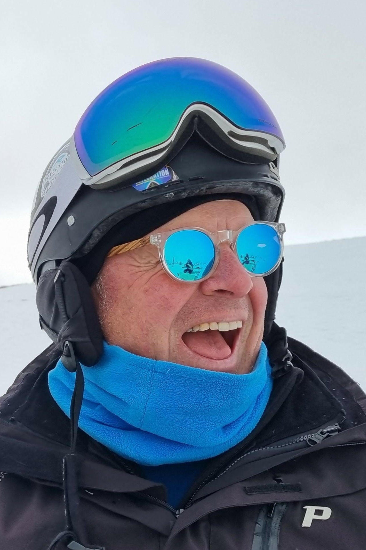 Chanj Sunglasses Dolphin 400+ Polarised Sustainable Handcrafted FSC Wood.