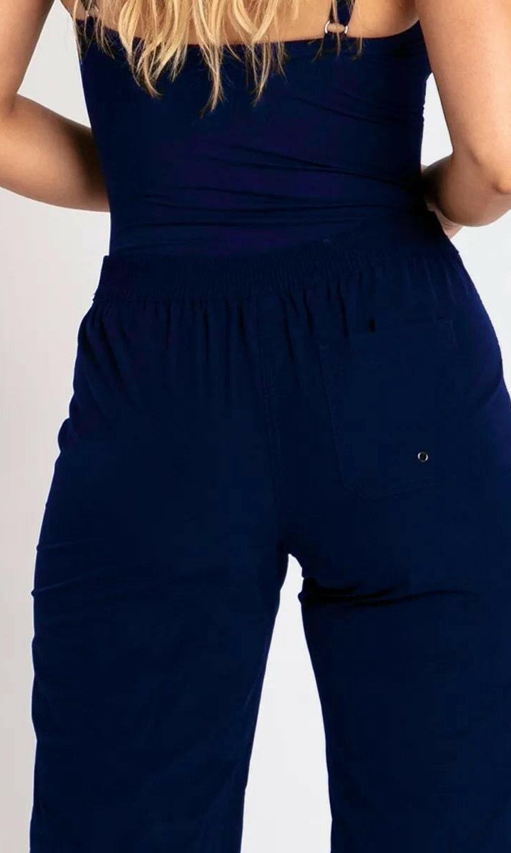 Jantzen Cosmopolitan Knee Length Boardshort.