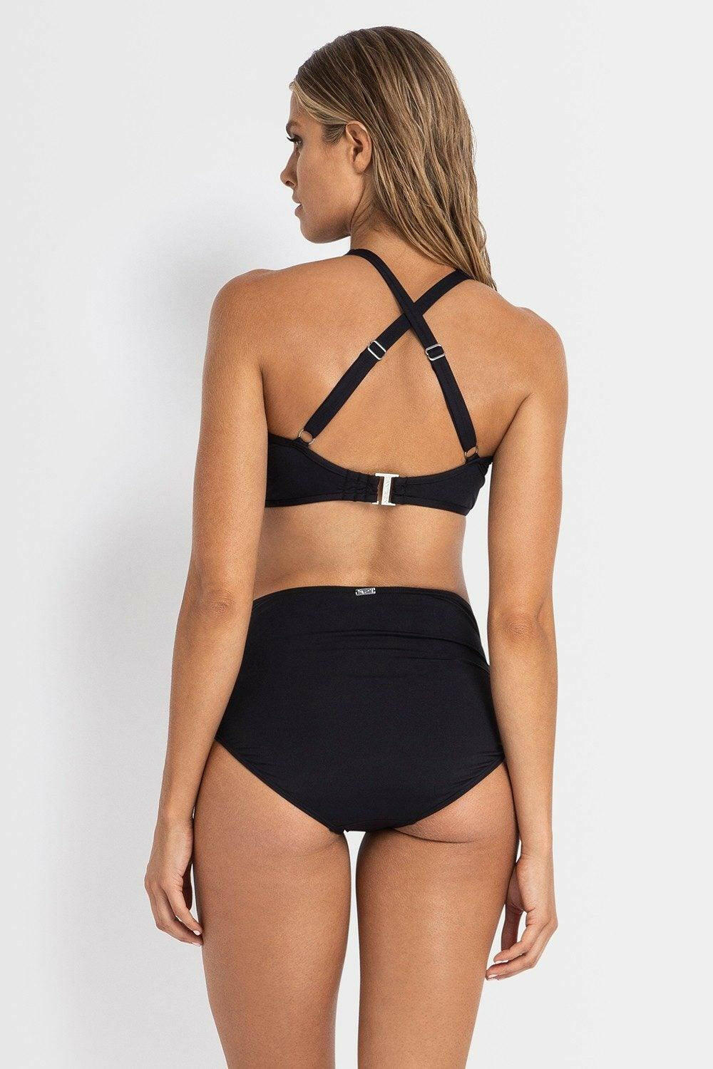 Jantzen JA81335 Cosmopolitan Soft Wrap High Waisted Pant.