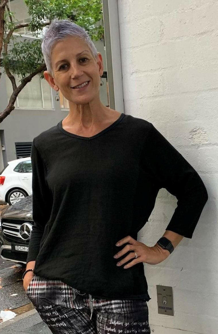 La Strada Cotton V Neck with Knit Sleeve Top.