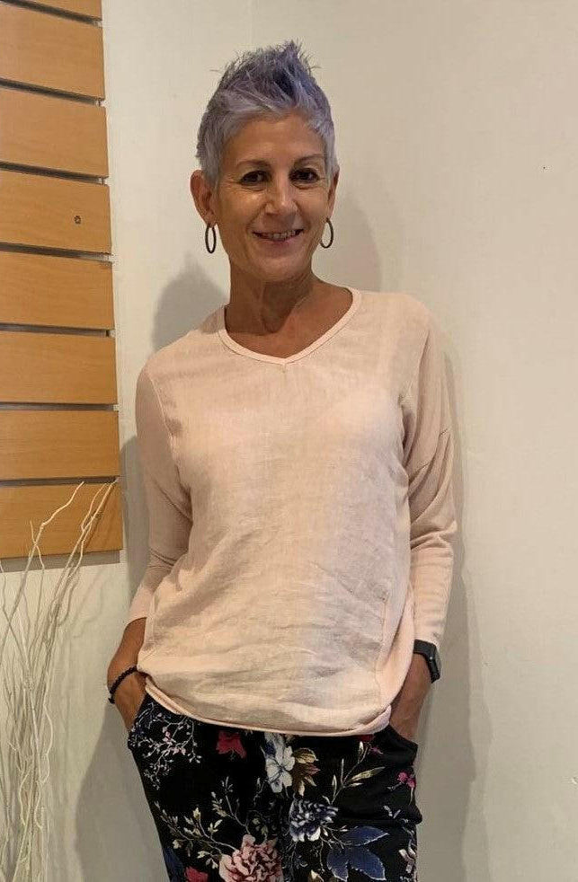 La Strada Cotton V Neck with Knit Sleeve Top.