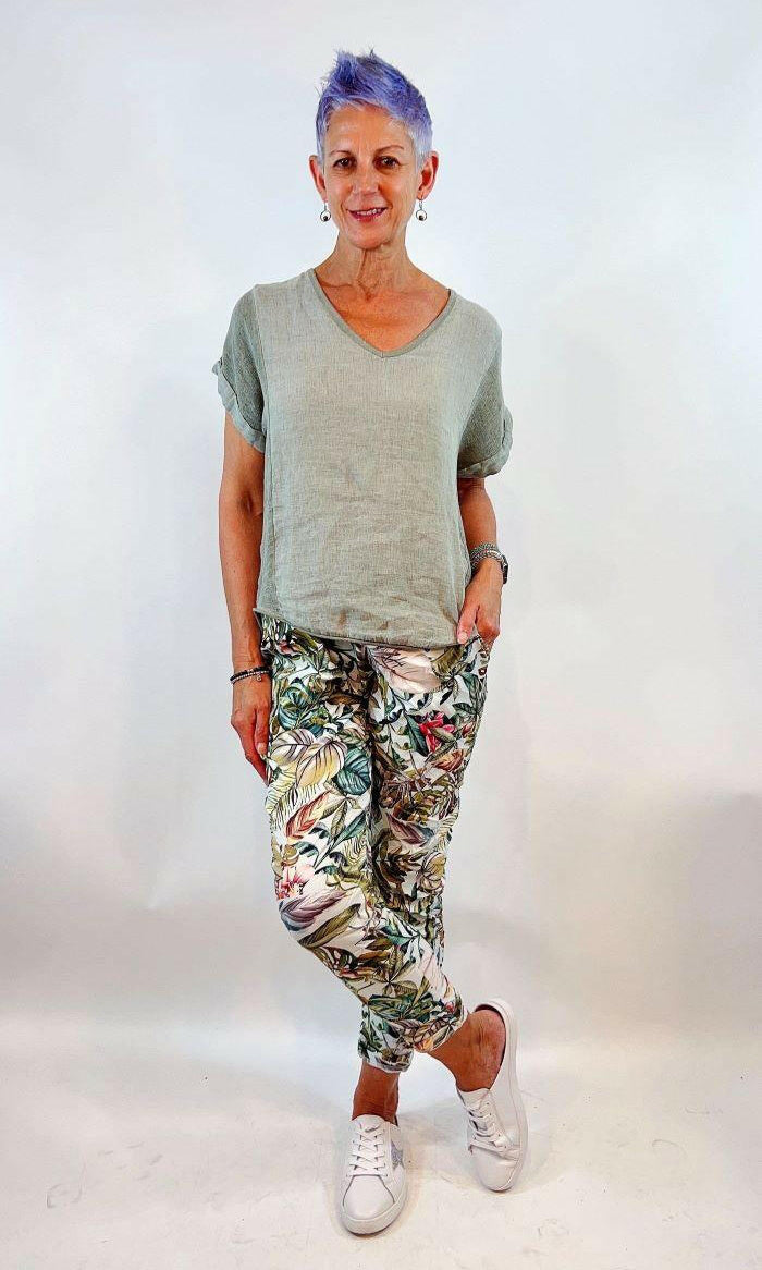 La Strada LSP21-70-220 Green Leafy Crinkle Pant.