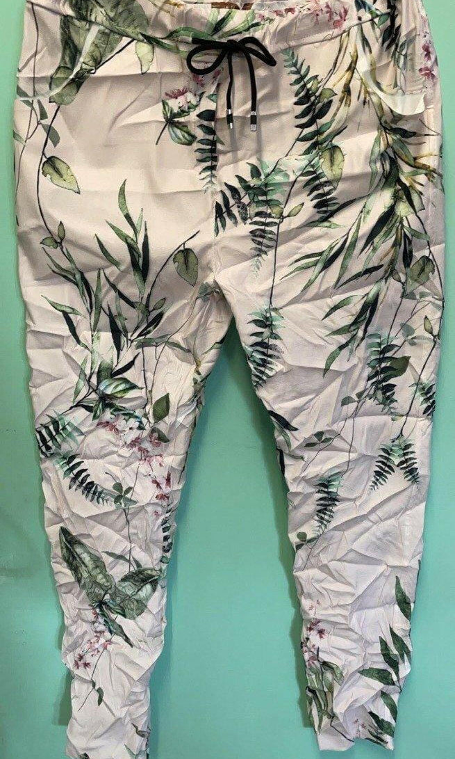 LSP21-70-47 La Strada Multi Flower Crinkle Pant.