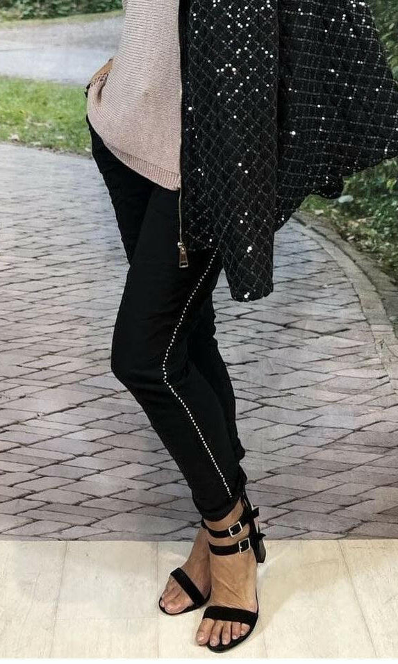 La Strada Stretch Jogger Studded Pants.