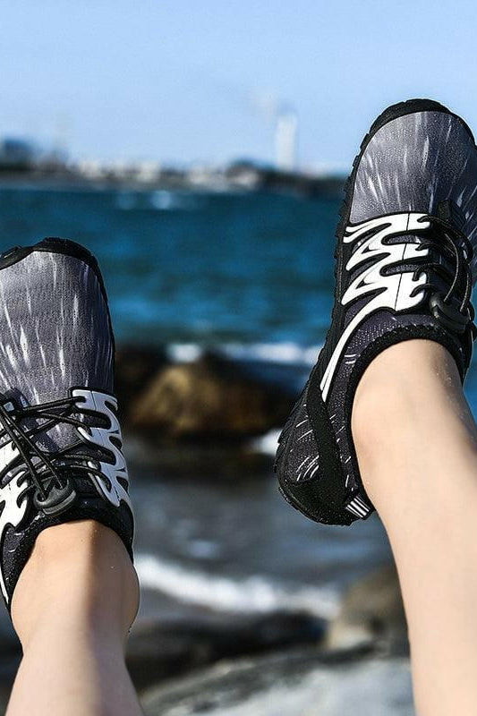 Aqua Shoes for Kids - Neoprene Non Slip Rubber Sole Beach Shoes - Black.