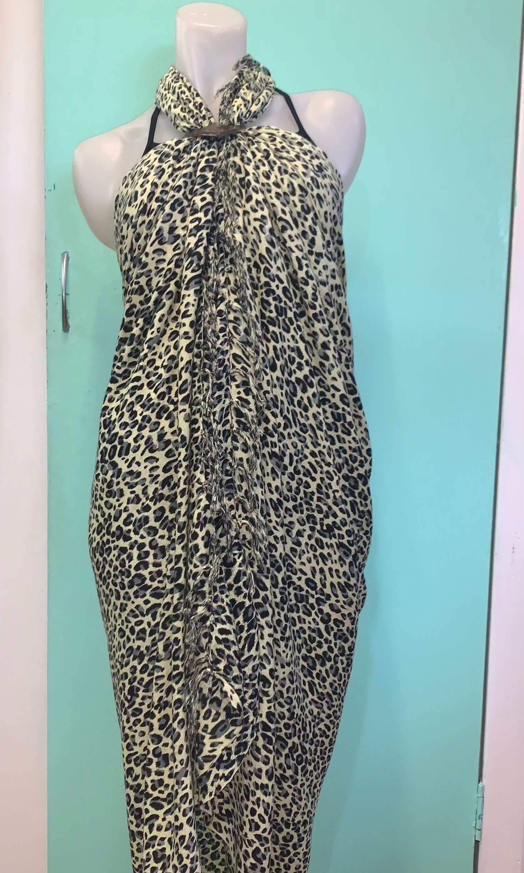 Rayon Wrap Animal Pattern Fringed Sarong Black.