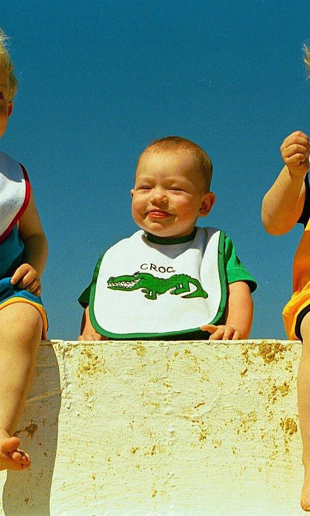 9057 Ozi Varmints Big Thirsty Baby Bibs.