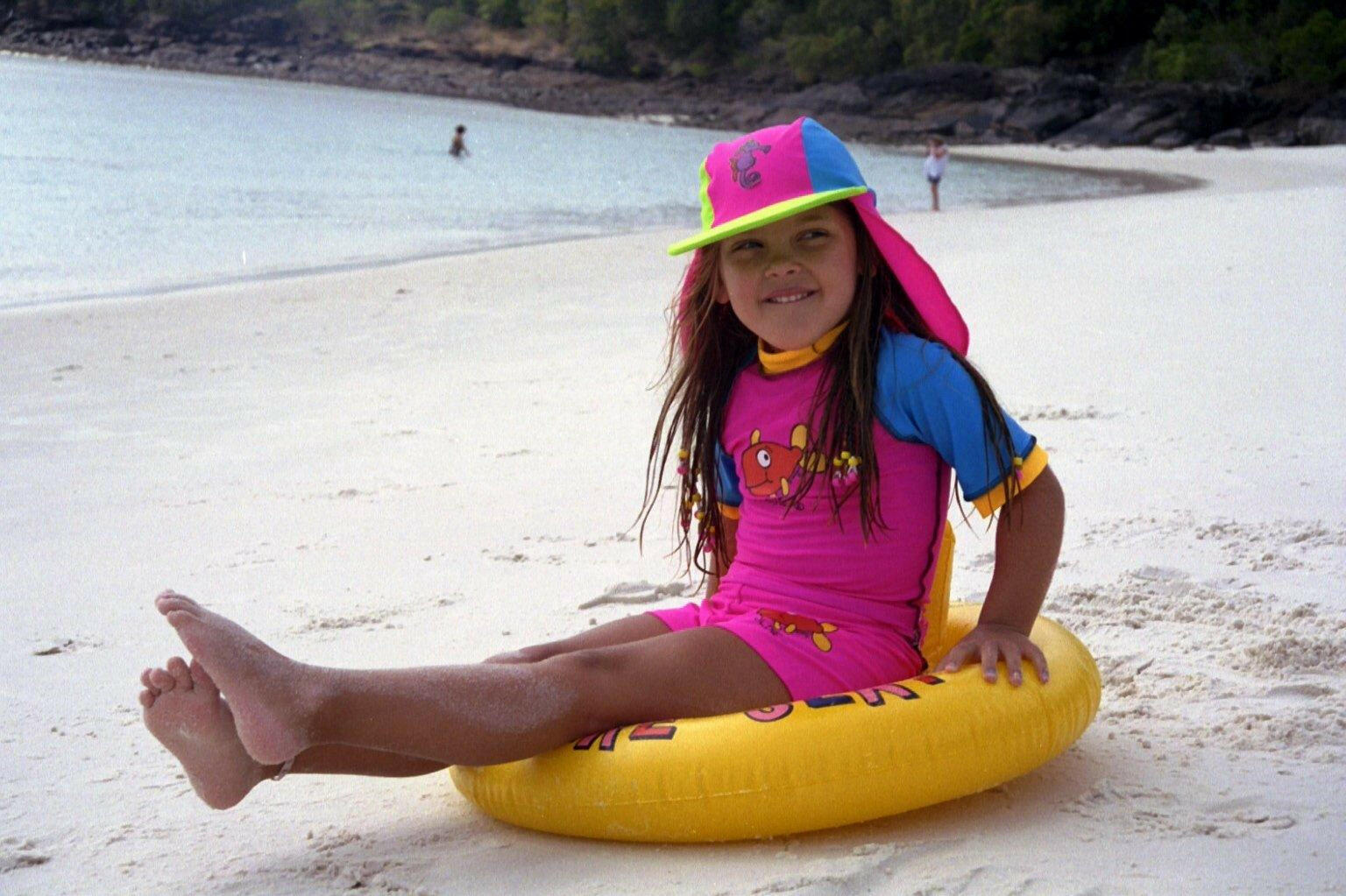 6005 Ozi Varmints Flap Capt- Sizes - SP50+ - Pink/Aqua/Sun.