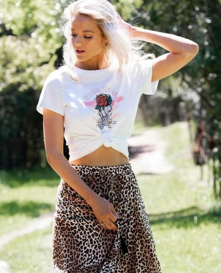 Iris Maxi 202178-2 It's Cool to Be Kind T-Shirt.