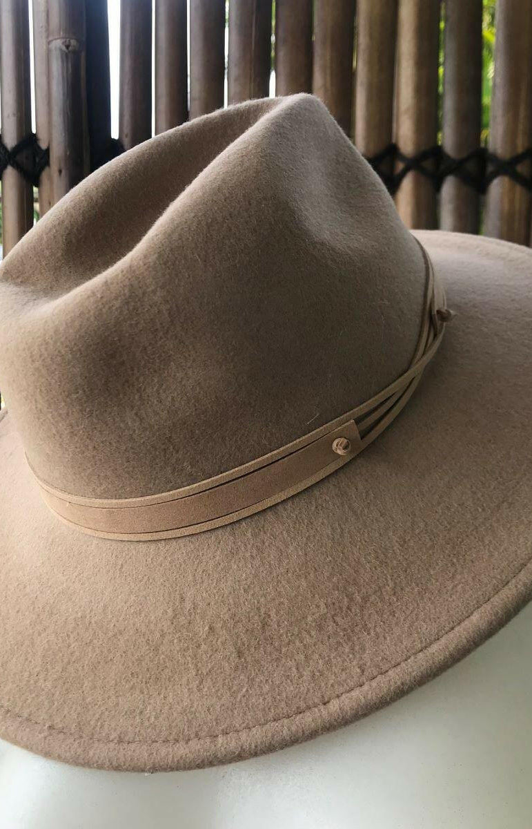 Sundaise SWH52 Rhianna Firm Edge Wool Felt Panama Hat - Light Taupe.