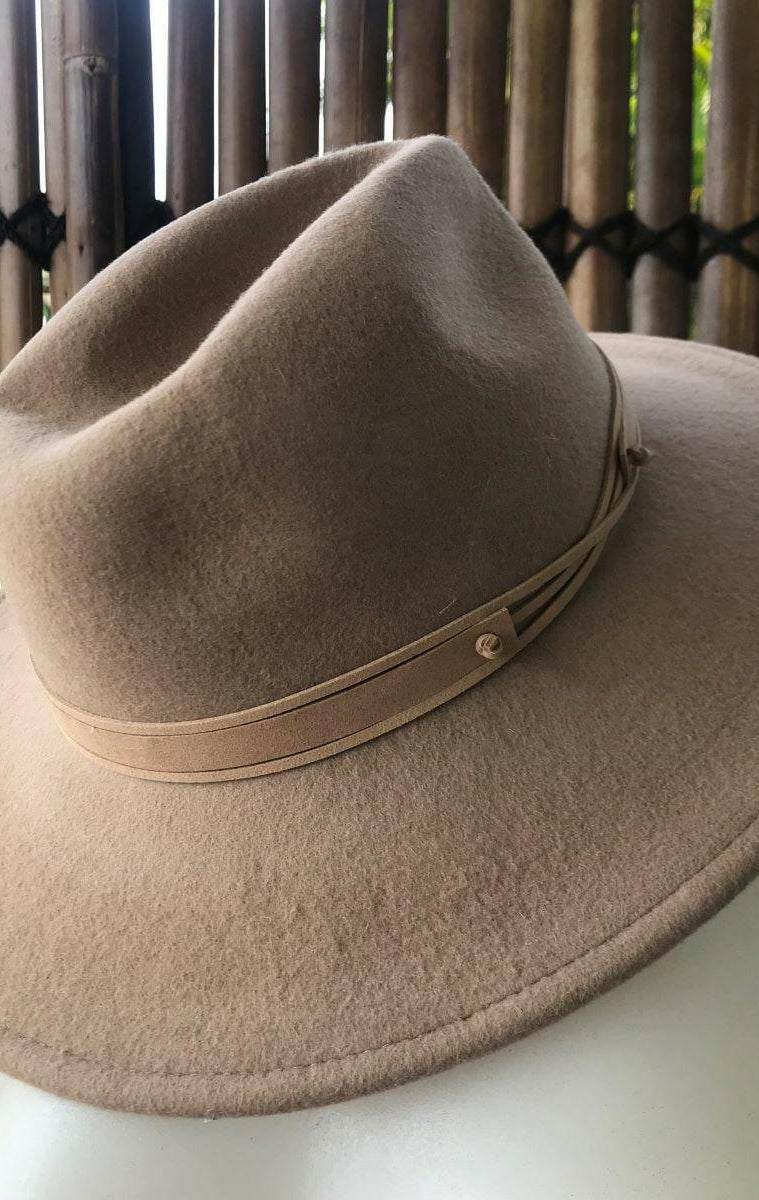 Sundaise SWH52 Rhianna Firm Edge Wool Felt Panama Hat - Light Taupe.