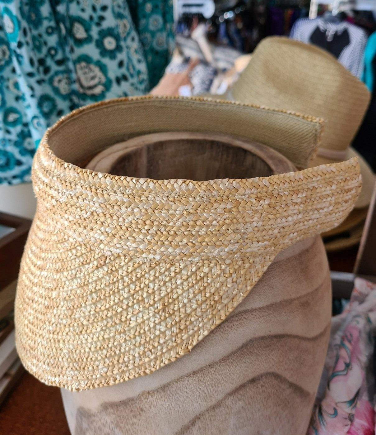 Sundaise Straw Visor Bettina SH235 One Size.