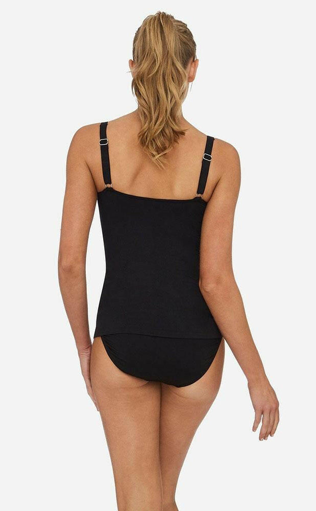 Sunseeker Basix Cross Front D Singlet.