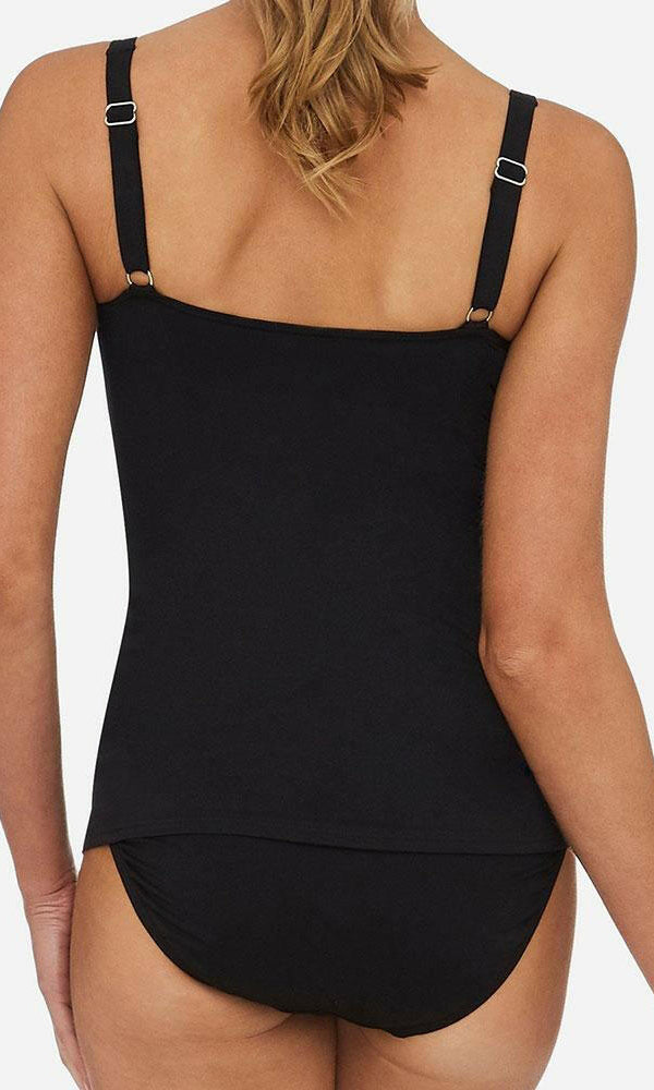 Sunseeker Basix Cross Front D Singlet.