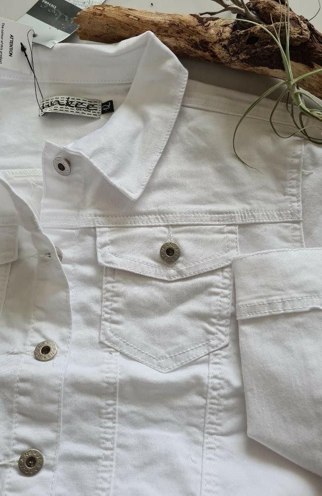 Wakee 10094 White Denim Jacket.