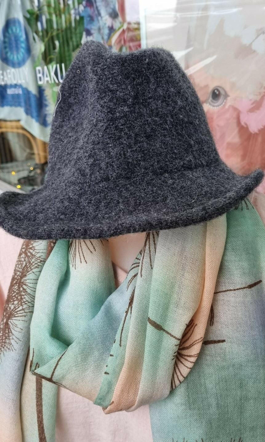 Zura Wool Hat LM54 - Zura.