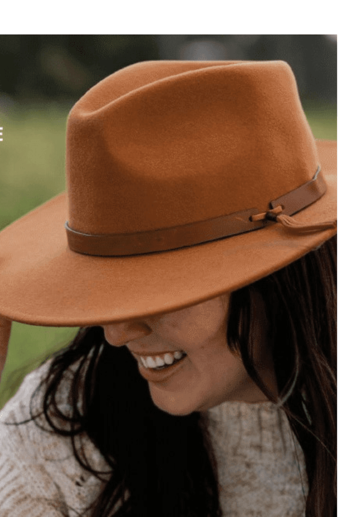 Women's Clothing/Shop By Style/Hats - OZ RESORT