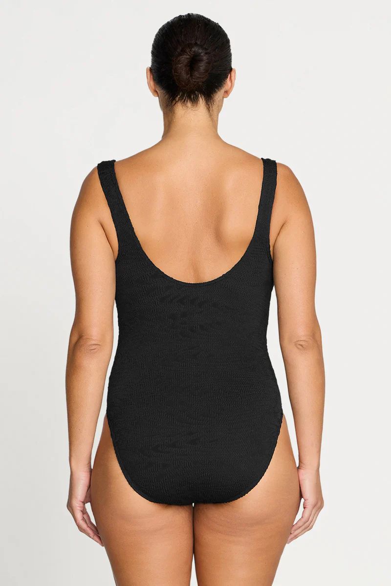 artesands-klimt-one-size-one-piece-black-ozresort
