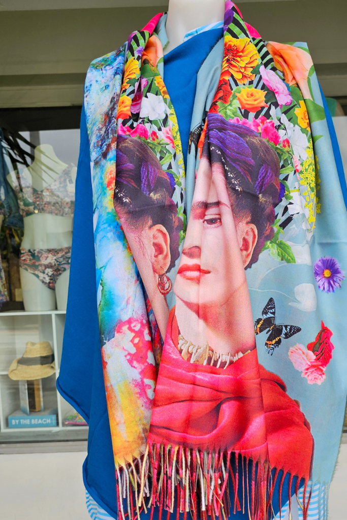  Analyzing image     frida-kahlo-cashmere-reversible-scarf-butterflies-rose-ozresort-casa74