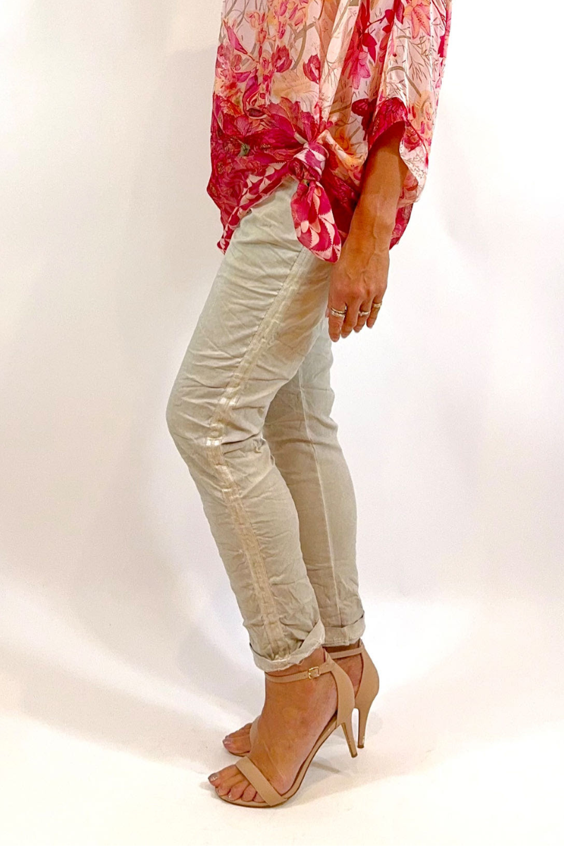 La Strada Tape Stretch Jogger Pant.