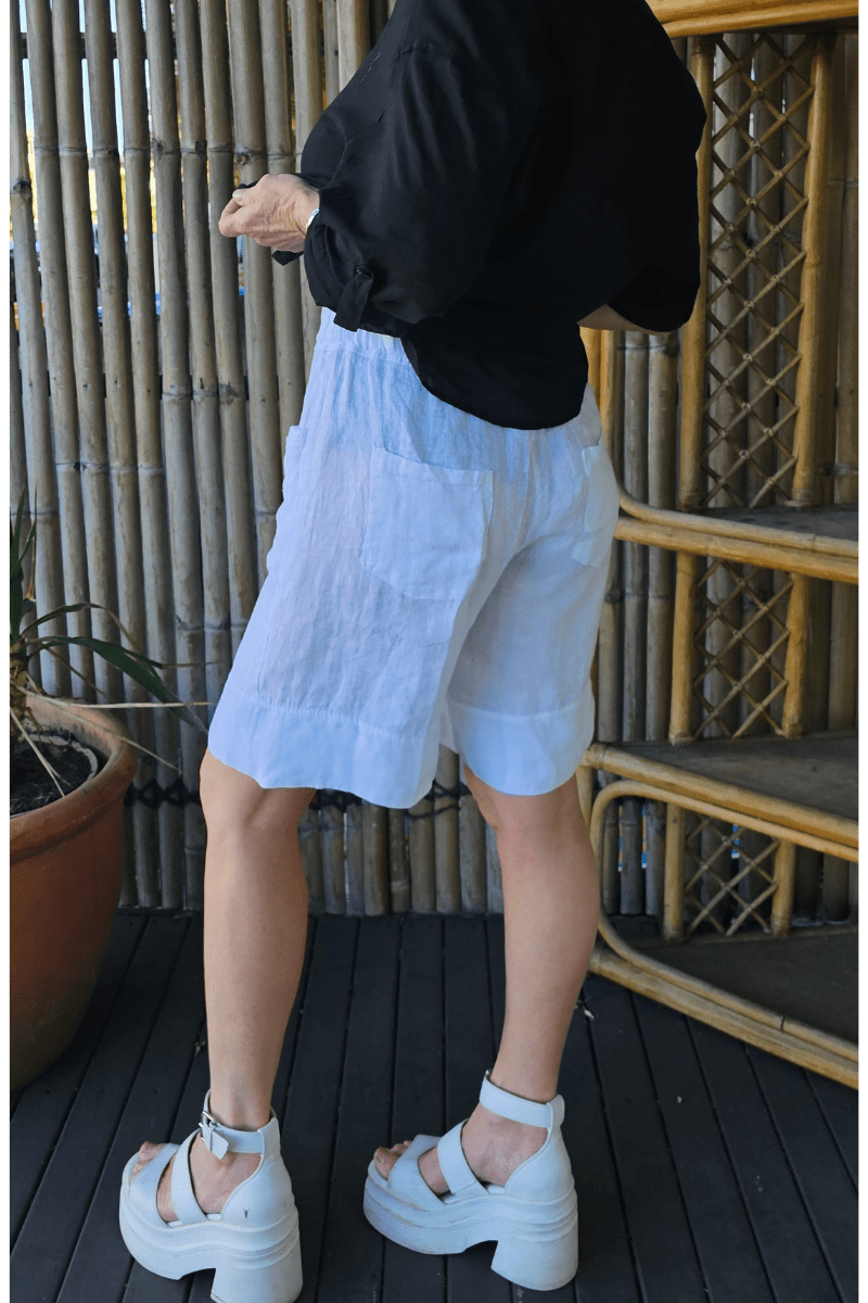 La Strada Italian Linen Long Short White & Beige.