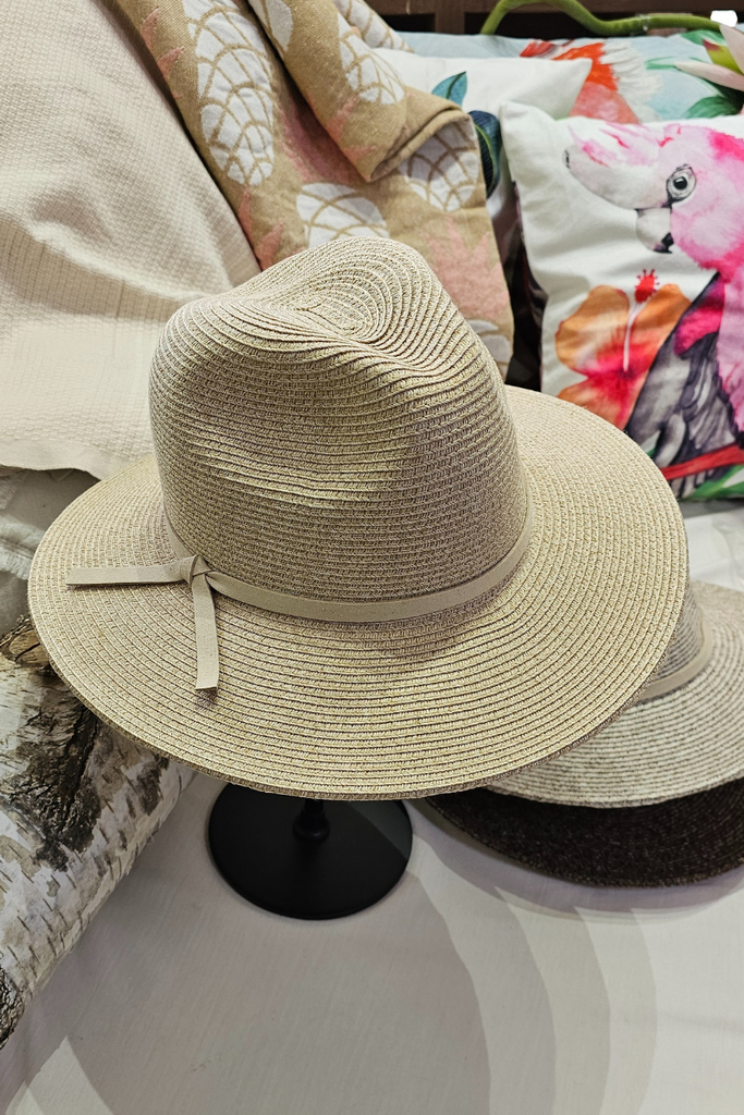  Analyzing image     laze-flexi-panama-poly-paper-hat-ozresort-tan